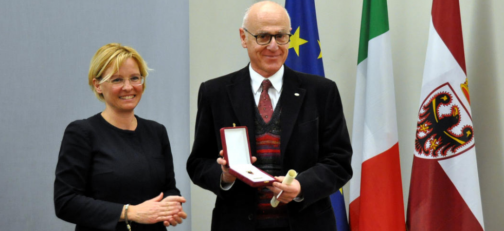 A Oliviero Stock l'Aquila di San Venceslao per aver permesso al Trentino di diventare un nodo internazionale della